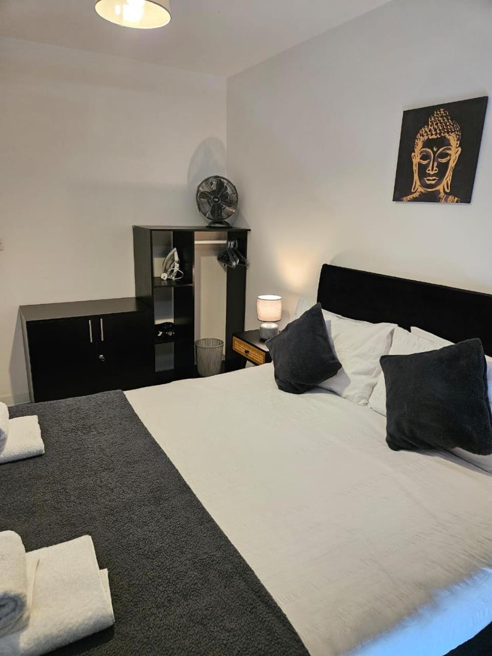 Liverpool Holiday Home Екстериор снимка